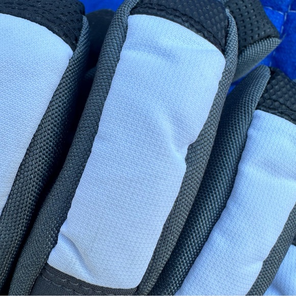 Kombi Storm Cuff Ill Winter Gloves Women’s Medium - Picture 4 of 11